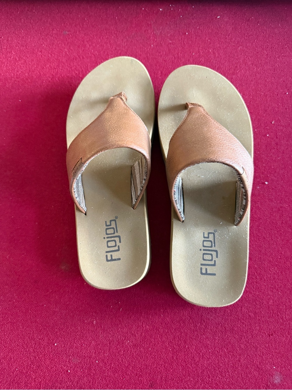Flojos Women's Tan/Brown Leather Thong Sandals